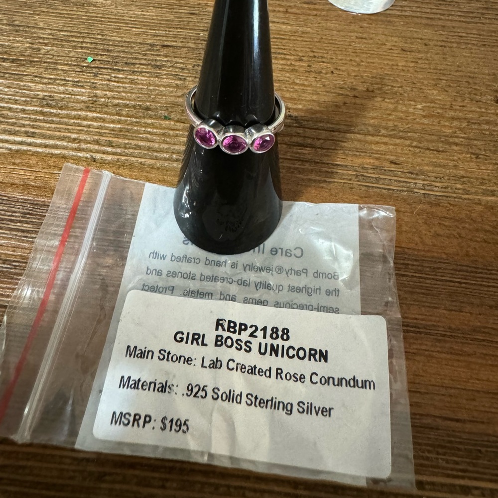 GIRL BOSS UNICORN ring